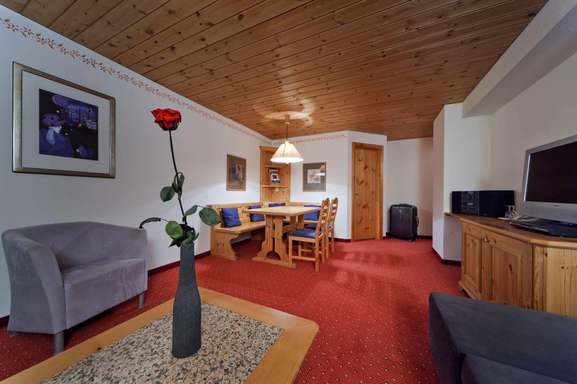 Waldhotel Ароза Экстерьер фото